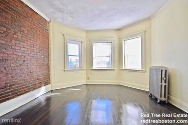 Main picture of 111 Park Dr