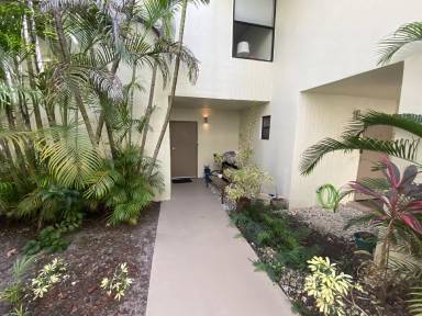 Main picture of 20341 NE 30th Ave
