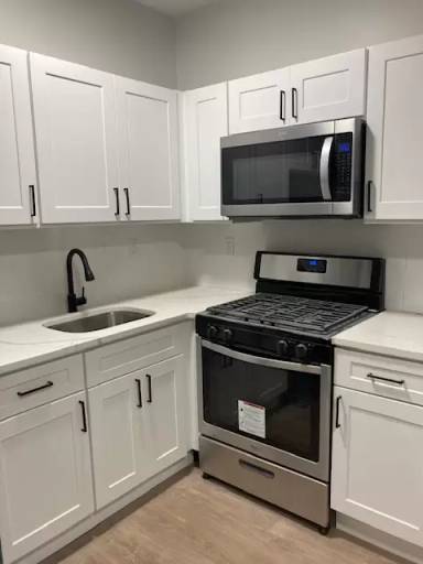 Main picture of 440 Broadway