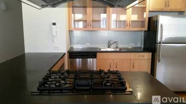 Main picture of 160 Front St