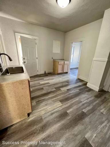 Main picture of 1713 51st Pl