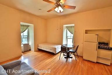 Main picture of 104 E Gilman St