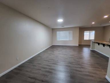 Main picture of 5815 Pearl Ridge Dr