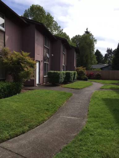 Main picture of Lincoln Townhouses