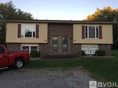 Main picture of 6180 Slocum Rd