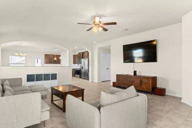 Main picture of 2416 Elba Dr