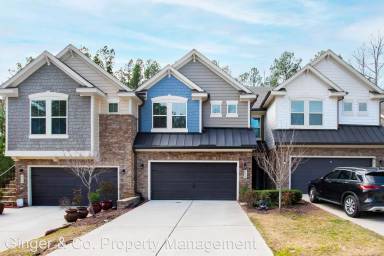 Main picture of 428 Alamosa Pl