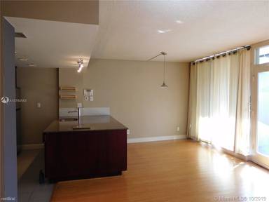 Main picture of 3180 Bird Ave