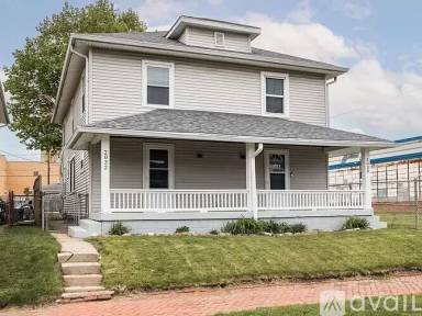 Main picture of 2032 Singleton St