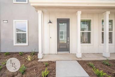 Main picture of 2830 E Tamarind Dr