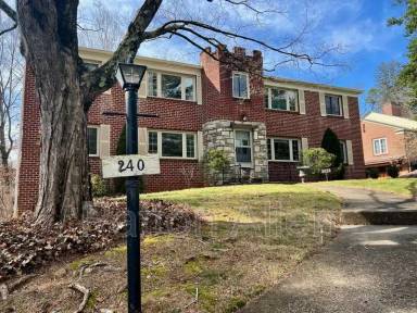 Main picture of 240 Kimberly Ave