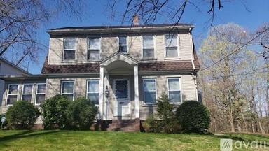 Main picture of 5 Ridge Rd