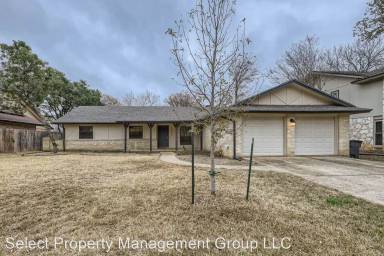 Main picture of 2826 Barrel Oak St