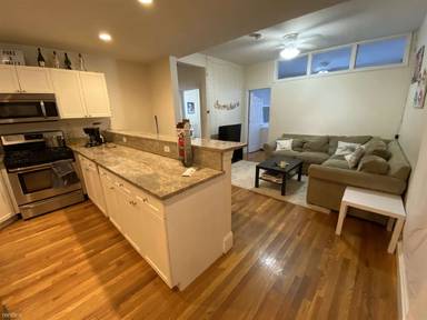 Main picture of 316-328 Saint Paul St