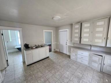 Main picture of 6409 Quimby Ave