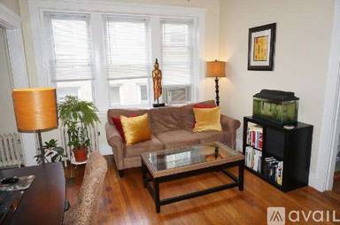 Main picture of 63 Woodstock Ave