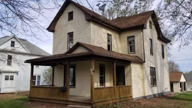 Main picture of 707 Park St