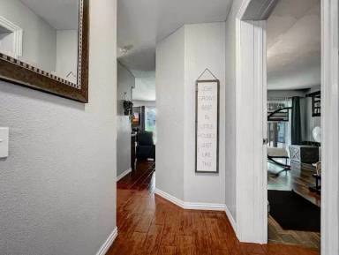 Main picture of 26 Fall Creek Dr