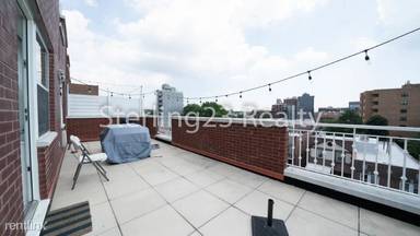 Main picture of 2552 Crescent St