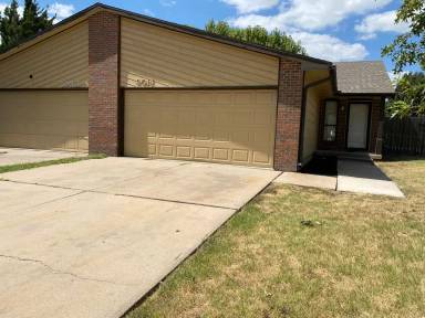 Main picture of 9014 E Bluestem St