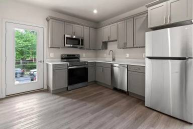 Main picture of 1735 28th St SE