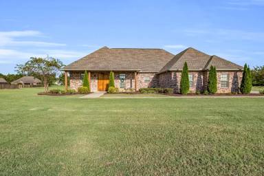 Main picture of 188 Sandstone Cir
