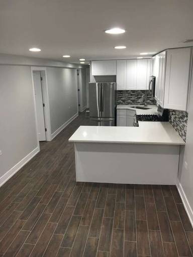 Main picture of 2622 W Crystal St
