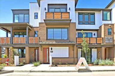 Main picture of 15003 Briggs Ct