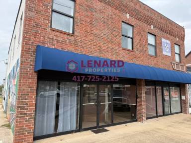 Main picture of 101 N Clay St