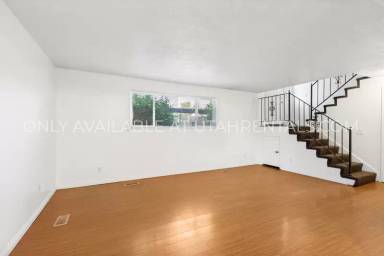 Main picture of 234 W Foxbridge Dr
