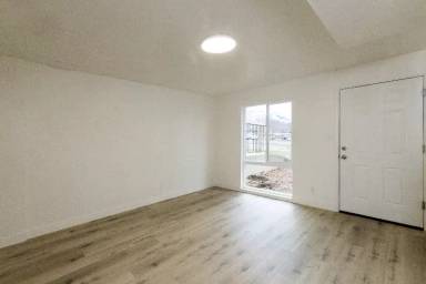Main picture of 972 9th St