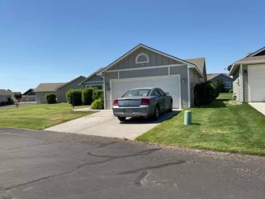Main picture of 142 Berkshire Ln