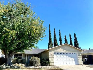 Main picture of 4876 Vogelsang Dr