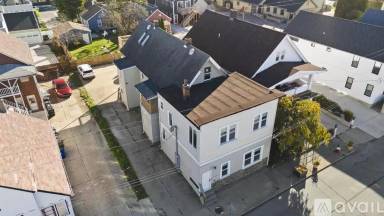 Main picture of 1277 W 67th St