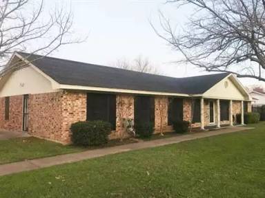 Main picture of 125 Towne West Dr