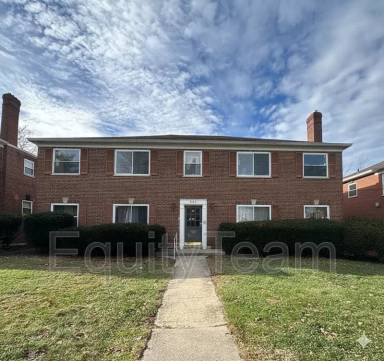 Main picture of 5933 Oakwood Ave