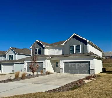 Main picture of 8431 Valley Spring Dr