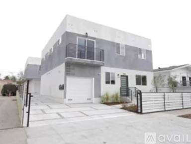 Main picture of 2812 S Cloverdale Ave