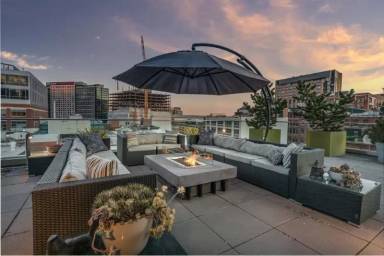 Main picture of 346 Congress St