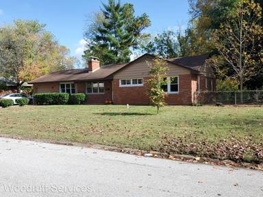 Main picture of 1005 S Skyline Dr
