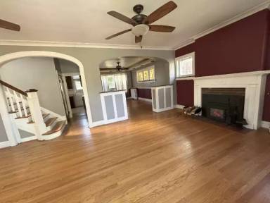 Main picture of 7408 Augusta Ave