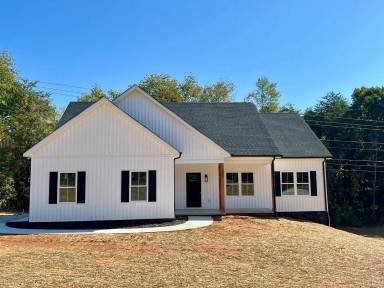 Main picture of 112 Graham Creek Road - 1