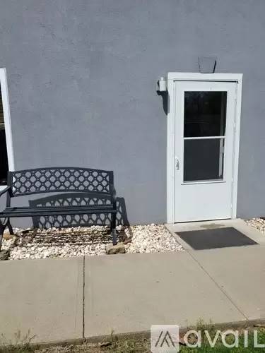 Main picture of 701 N Broadway St