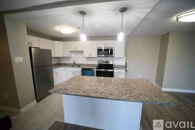 Main picture of 1111 Beacon St