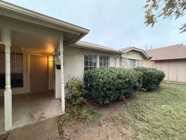 Main picture of 1913 Prairie Knoll Ct