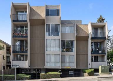 Main picture of 601 Oakland Ave