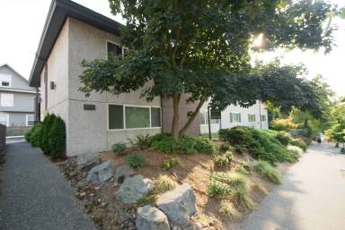 Main picture of 1617 E Jefferson St