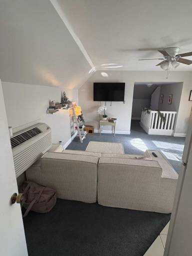 Main picture of 169 E Center St