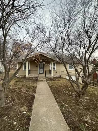 Main picture of 4023 E 70th St
