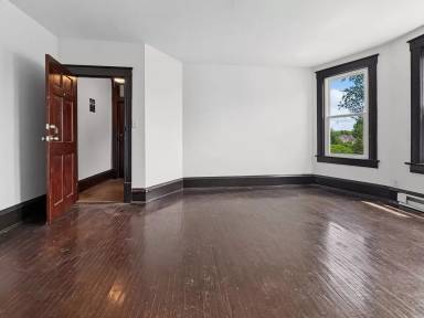 Main picture of 521 N Lott Blvd